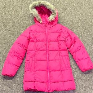 Girls gap kids pink size L quilted puffer jacket w faux fur hood. Fleece lined.